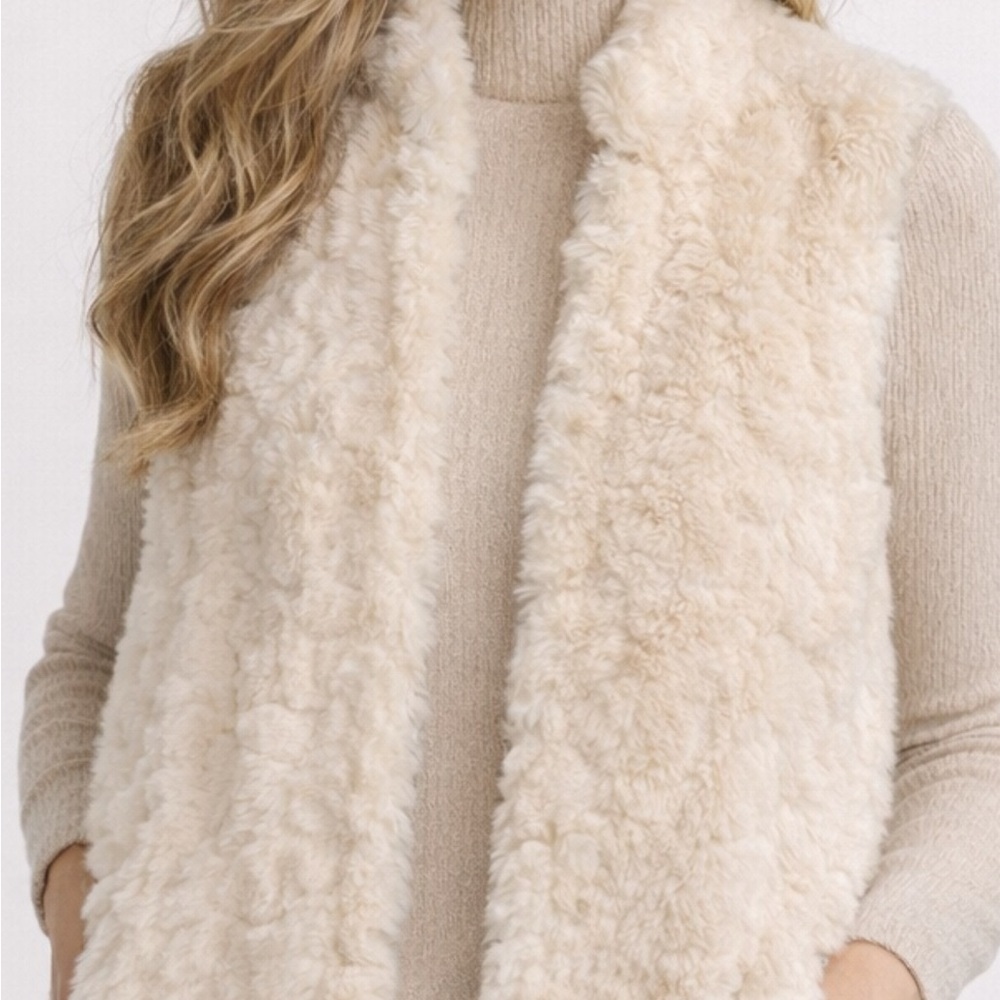 Love Tree Cream Faux Fur Vest Medium Ivory Neutral Boho Layering Pockets